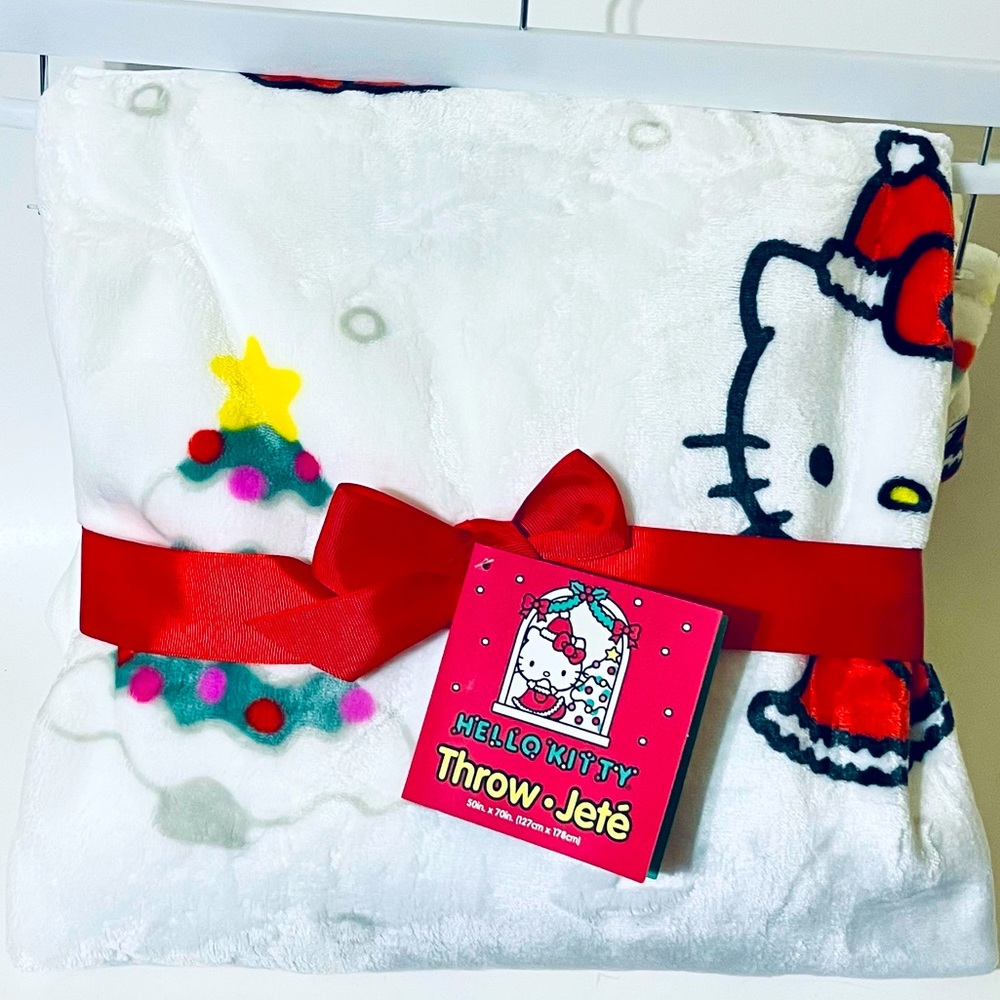 🎄🎀 Hello Kitty Oversized Christmas Throw Blanket